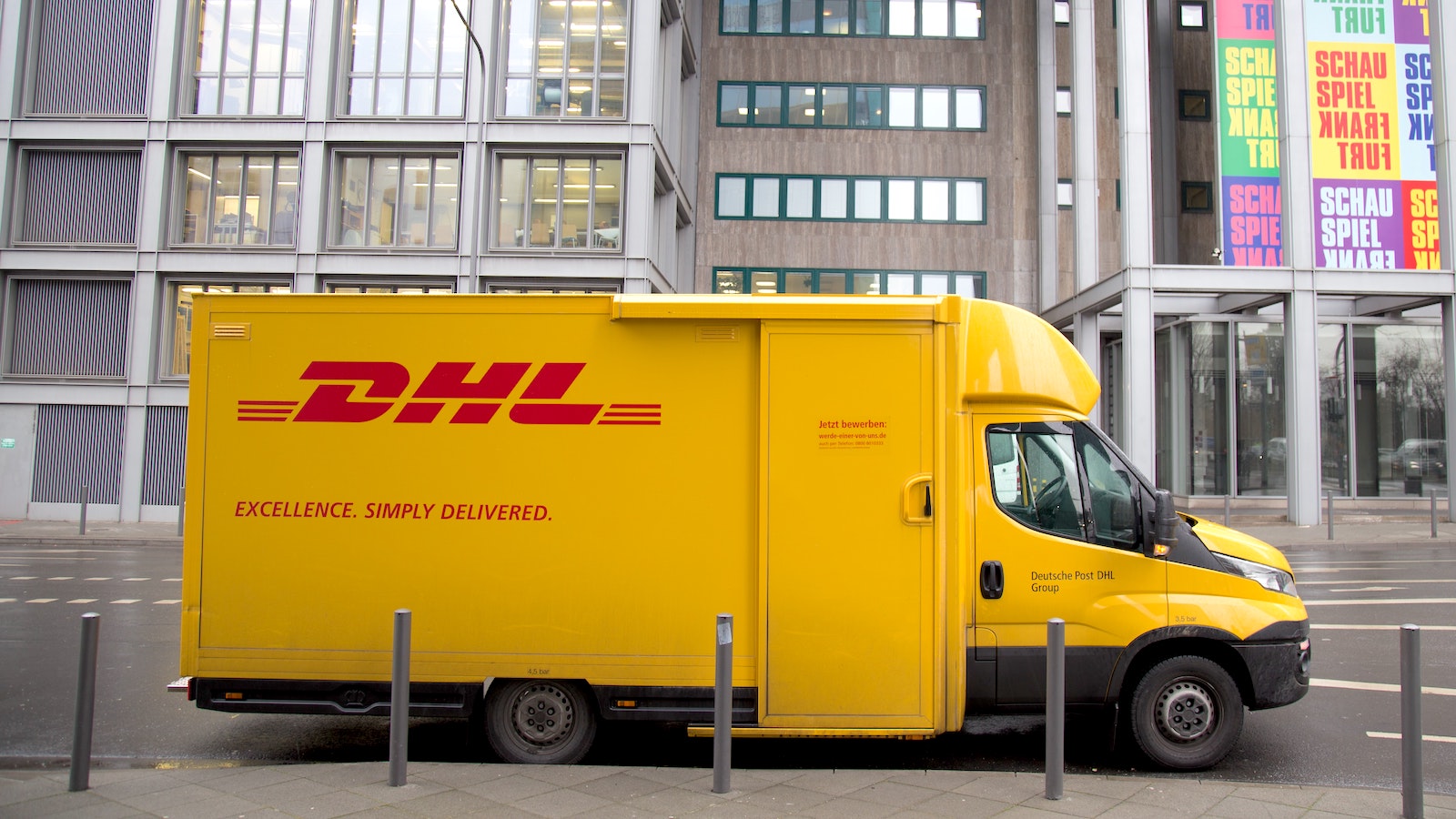 expands 'faster' same-day delivery in four major cities